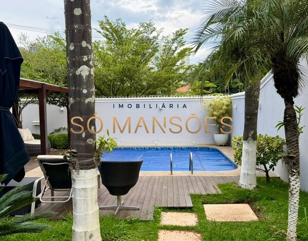 CASA DE 331m² MOBILIADA À VENDA NO BELVEDERE.