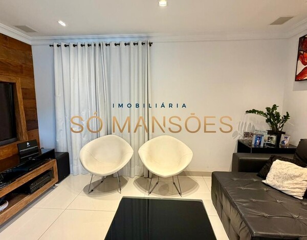 CASA DE 331m² MOBILIADA À VENDA NO BELVEDERE.