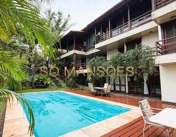 CASA DE 477M² EM LOTE DE ESQUINA À VENDA NO BELVEDERE (BH) – USO RESIDENCIAL OU COMERCIAL.