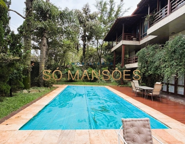 Casa de Luxo de 476 m² à Venda com 2 Suítes e Spa no Belvedere, Belo Horizonte - MG