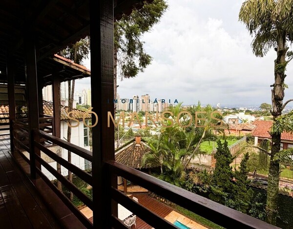 CASA DE 477M² EM LOTE DE ESQUINA À VENDA NO BELVEDERE (BH) – USO RESIDENCIAL OU COMERCIAL.