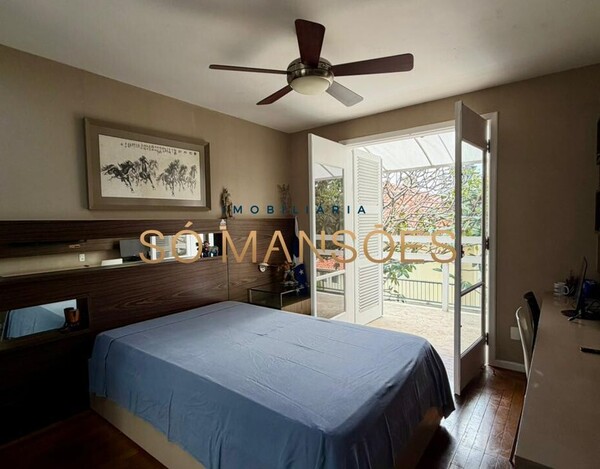 CASA DE 375M² À VENDA NO BELVEDERE.