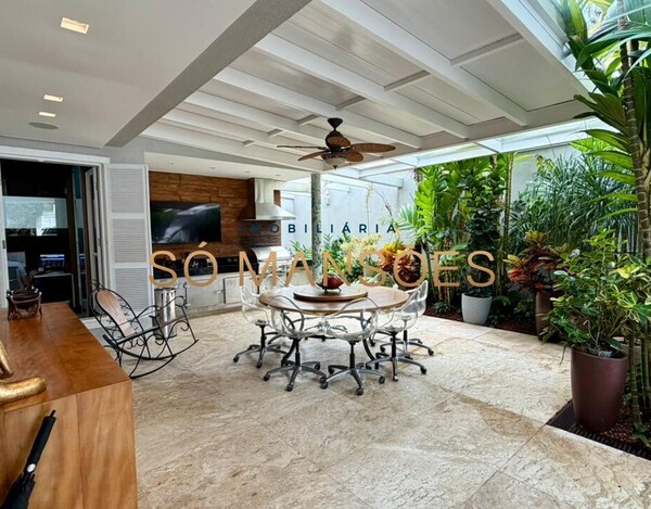 CASA DE 375M² À VENDA NO BELVEDERE.