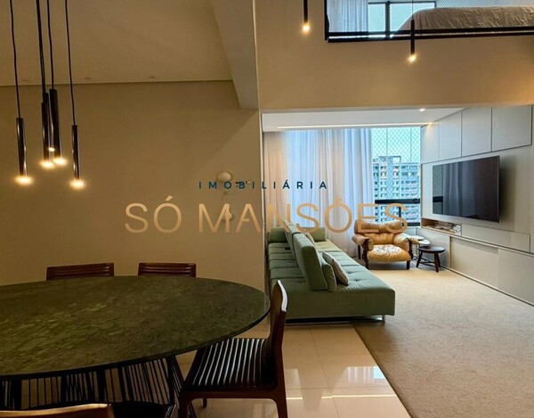 APARTAMENTO REFORMADO COM MEZANINO E PÉ-DIREITO DUPLO NO VILA DA SERRA.