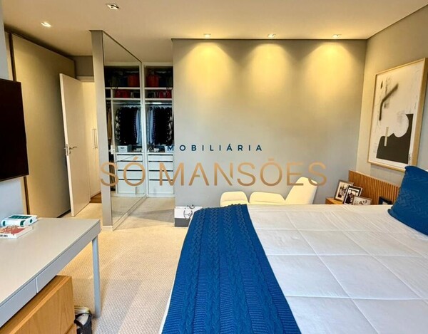 APARTAMENTO REFORMADO COM MEZANINO E PÉ-DIREITO DUPLO NO VILA DA SERRA.