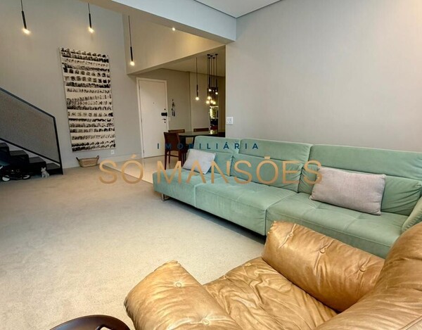 APARTAMENTO REFORMADO COM MEZANINO E PÉ-DIREITO DUPLO NO VILA DA SERRA.