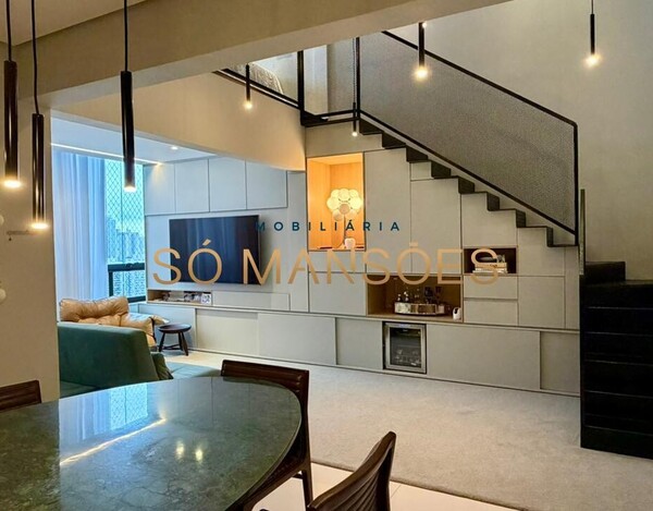 APARTAMENTO REFORMADO COM MEZANINO E PÉ-DIREITO DUPLO NO VILA DA SERRA.