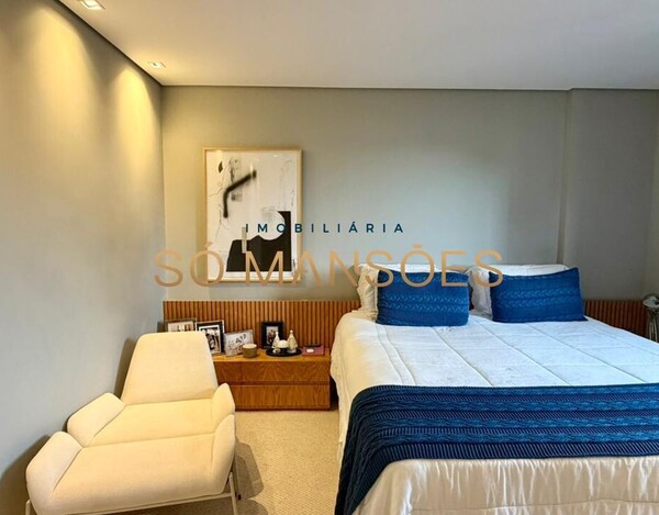 APARTAMENTO REFORMADO COM MEZANINO E PÉ-DIREITO DUPLO NO VILA DA SERRA.