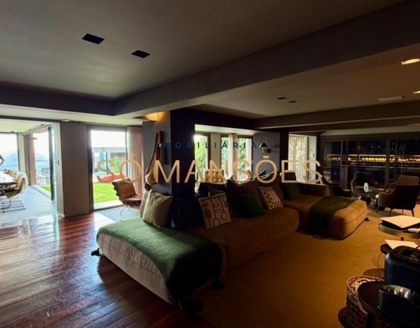 Casa de Luxo de 600 m² à Venda com 4 Suítes e Vista Definitiva no Morro do Chapéu, Nova Lima - MG