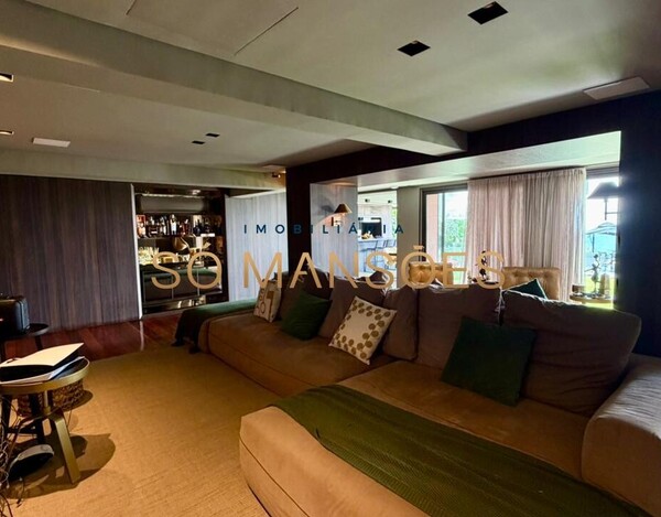 CASA À VENDA NO CONDOMÍNIO MORRO DO CHAPÉU – APROX. 600M² CONSTRUÍDOS E 82M² DE HABITE-SE.