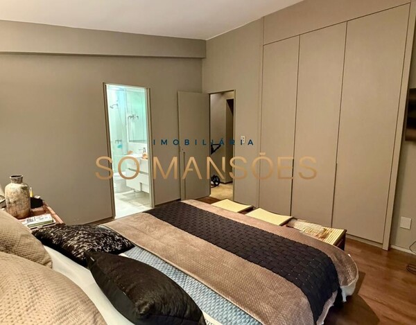 CASA À VENDA NO CONDOMÍNIO MORRO DO CHAPÉU – APROX. 600M² CONSTRUÍDOS E 82M² DE HABITE-SE.