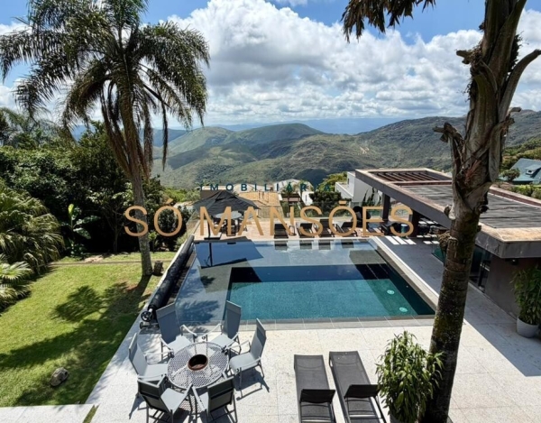 Casa de Luxo de 600 m² à Venda com 4 Suítes e Vista Definitiva no Morro do Chapéu, Nova Lima - MG
