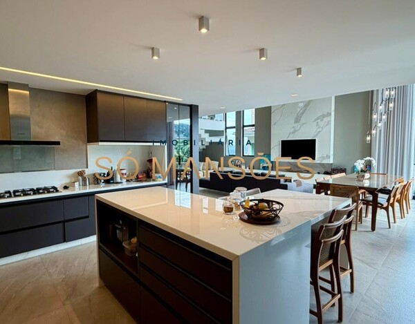 CASA DE 464M² À VENDA NO QUINTAS DO SOL – 4 QUARTOS, LAZER COMPLETO E VISTA DEFINITIVA.