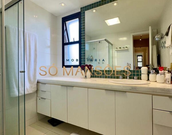 APARTAMENTO DE 136M² FINAMENTE DECORADO À VENDA NO VILA DA SERRA – VISTA DESLUMBRANTE PARA AS MONTANHAS.