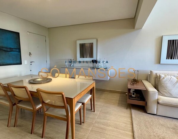 APARTAMENTO DE 136M² FINAMENTE DECORADO À VENDA NO VILA DA SERRA – VISTA DESLUMBRANTE PARA AS MONTANHAS.