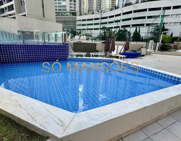 APARTAMENTO DE 136M² FINAMENTE DECORADO À VENDA NO VILA DA SERRA – VISTA DESLUMBRANTE PARA AS MONTANHAS.