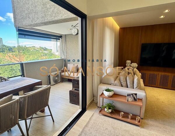 APARTAMENTO DE 136M² FINAMENTE DECORADO À VENDA NO VILA DA SERRA – VISTA DESLUMBRANTE PARA AS MONTANHAS.