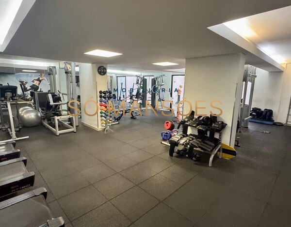 APARTAMENTO DE 136M² FINAMENTE DECORADO À VENDA NO VILA DA SERRA – VISTA DESLUMBRANTE PARA AS MONTANHAS.