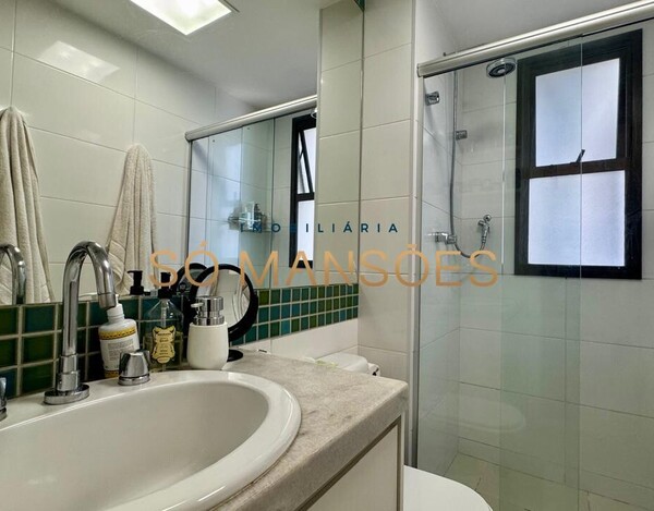 APARTAMENTO DE 136M² FINAMENTE DECORADO À VENDA NO VILA DA SERRA – VISTA DESLUMBRANTE PARA AS MONTANHAS.