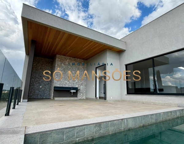 Casa de Alto Padrão de 294 m² à Venda com 2 Suítes e Espaço Gourmet no Alphaville - Lagoa dos Ingleses, Nova Lima - MG