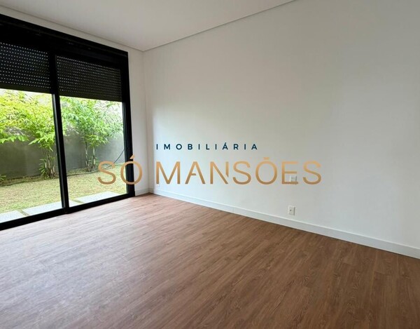 ALPHAVILLE LAGOA DOS INGLESES - CASA LINEAR COM ARQUITETURA CONTEMPORÂNEA E INTEGRAÇÃO TOTAL DOS AMBIENTES.