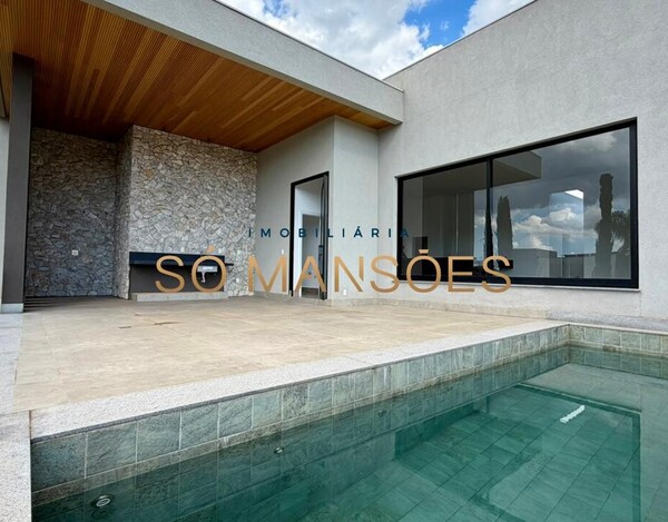 ALPHAVILLE LAGOA DOS INGLESES - CASA LINEAR COM ARQUITETURA CONTEMPORÂNEA E INTEGRAÇÃO TOTAL DOS AMBIENTES.