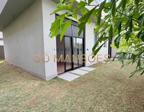 ALPHAVILLE LAGOA DOS INGLESES - CASA LINEAR COM ARQUITETURA CONTEMPORÂNEA E INTEGRAÇÃO TOTAL DOS AMBIENTES.