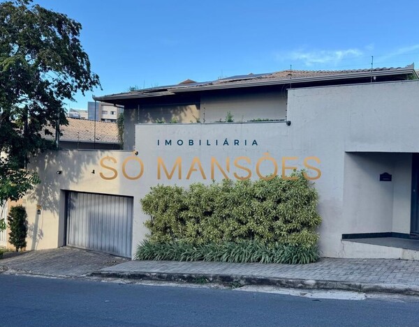 CASA 254M² DE ALTO PADRÃO COM LAZER COMPLETO E ACABAMENTOS PREMIUM.