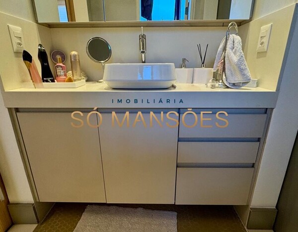 CASA 254M² DE ALTO PADRÃO COM LAZER COMPLETO E ACABAMENTOS PREMIUM.