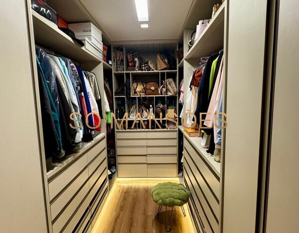 CASA 254M² DE ALTO PADRÃO COM LAZER COMPLETO E ACABAMENTOS PREMIUM.