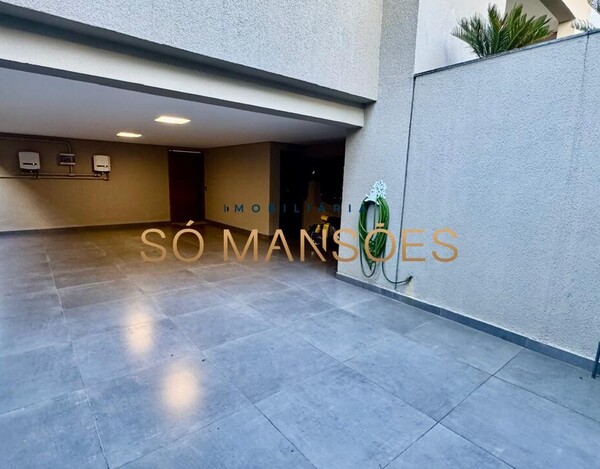 CASA 254M² DE ALTO PADRÃO COM LAZER COMPLETO E ACABAMENTOS PREMIUM.