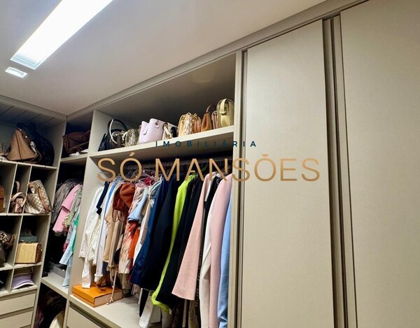 CASA 254M² DE ALTO PADRÃO COM LAZER COMPLETO E ACABAMENTOS PREMIUM.