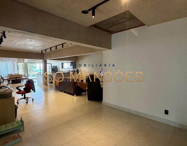 CASA DE 658M² À VENDA NO CONDOMÍNIO MIRANTE DA MATA – EM FASE DE ACABAMENTO.