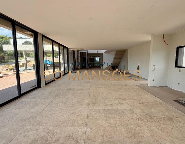 CASA DE 658M² À VENDA NO CONDOMÍNIO MIRANTE DA MATA – EM FASE DE ACABAMENTO.