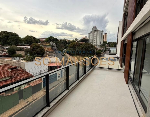 APARTAMENTO DE ALTO PADRÃO À VENDA NA AVENIDA FLEMING – PAMPULHA.