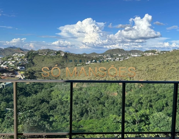 CASA DE 409M² À VENDA NO VILA ALPINA.