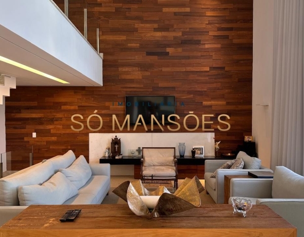 CASA DE 409M² À VENDA NO VILA ALPINA.