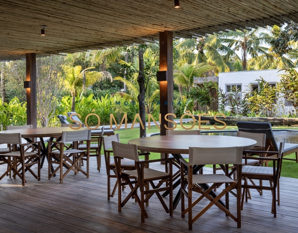 CASA DE 779M² À VENDA NO ALTOS DE TRANCOSO – 6 SUÍTES, MOBILIADA E EM TERRENO DE 2.460M².