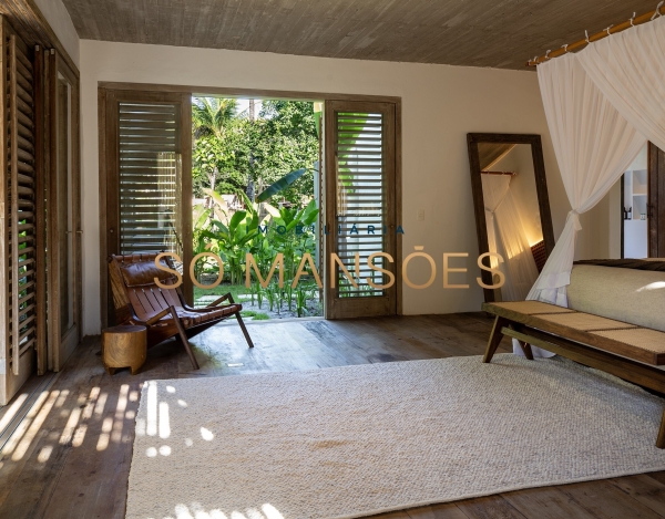 CASA DE 779M² À VENDA NO ALTOS DE TRANCOSO – 6 SUÍTES, MOBILIADA E EM TERRENO DE 2.460M².