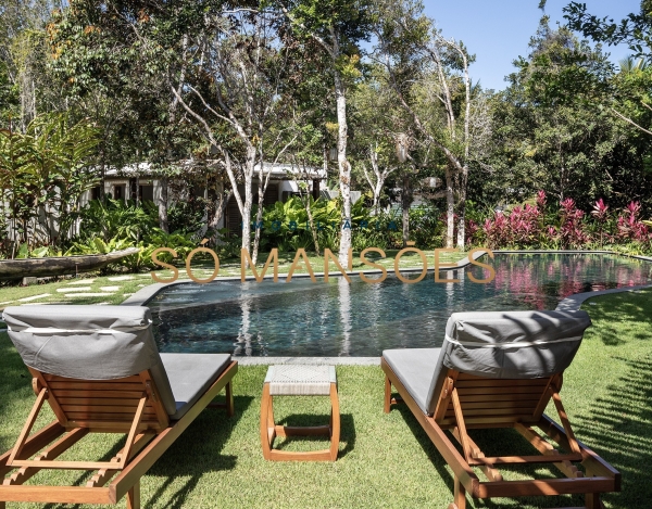 CASA DE 779M² À VENDA NO ALTOS DE TRANCOSO – 6 SUÍTES, MOBILIADA E EM TERRENO DE 2.460M².