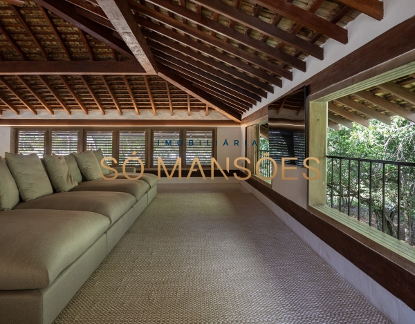 CASA DE 779M² À VENDA NO ALTOS DE TRANCOSO – 6 SUÍTES, MOBILIADA E EM TERRENO DE 2.460M².