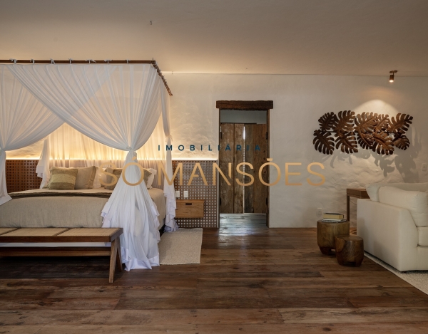 CASA DE 779M² À VENDA NO ALTOS DE TRANCOSO – 6 SUÍTES, MOBILIADA E EM TERRENO DE 2.460M².