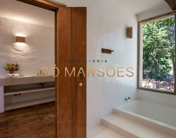 CASA DE 779M² À VENDA NO ALTOS DE TRANCOSO – 6 SUÍTES, MOBILIADA E EM TERRENO DE 2.460M².