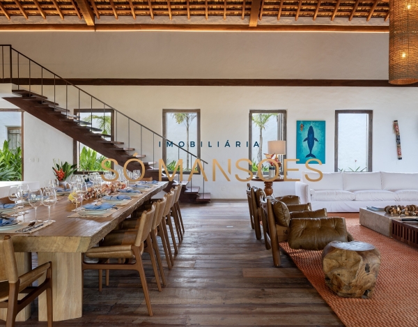 CASA DE 779M² À VENDA NO ALTOS DE TRANCOSO – 6 SUÍTES, MOBILIADA E EM TERRENO DE 2.460M².