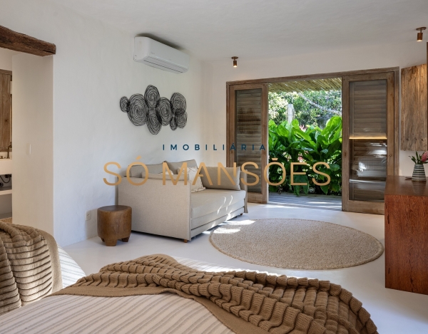 CASA DE 779M² À VENDA NO ALTOS DE TRANCOSO – 6 SUÍTES, MOBILIADA E EM TERRENO DE 2.460M².