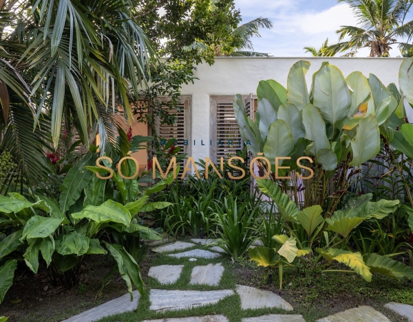 CASA DE 779M² À VENDA NO ALTOS DE TRANCOSO – 6 SUÍTES, MOBILIADA E EM TERRENO DE 2.460M².