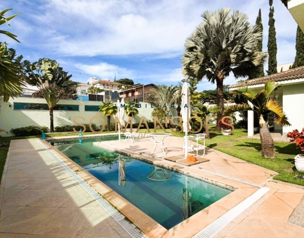 CASA DE 435M² À VENDA NO BELVEDERE.