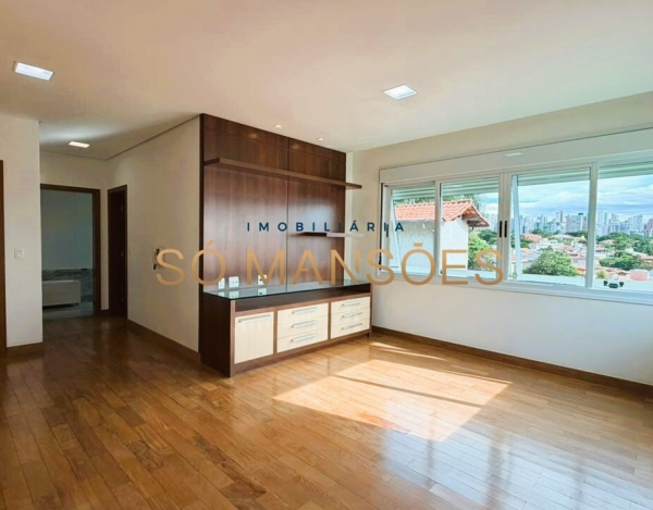 CASA DE 435M² À VENDA NO BELVEDERE.