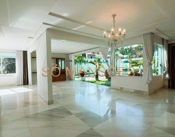 CASA DE 435M² À VENDA NO BELVEDERE.