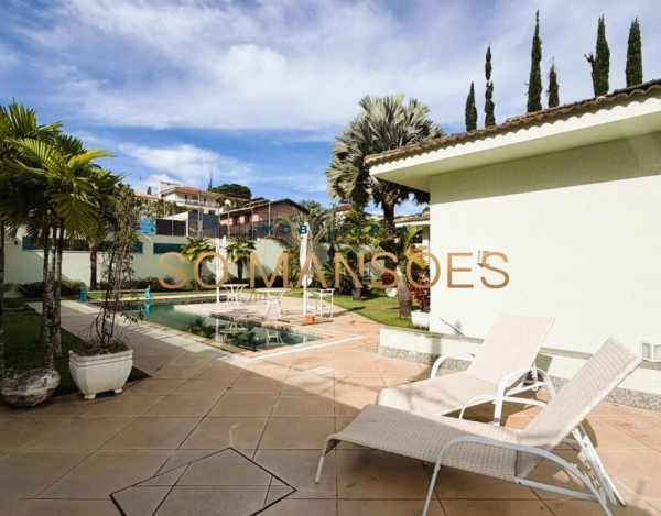 CASA DE 435M² À VENDA NO BELVEDERE.